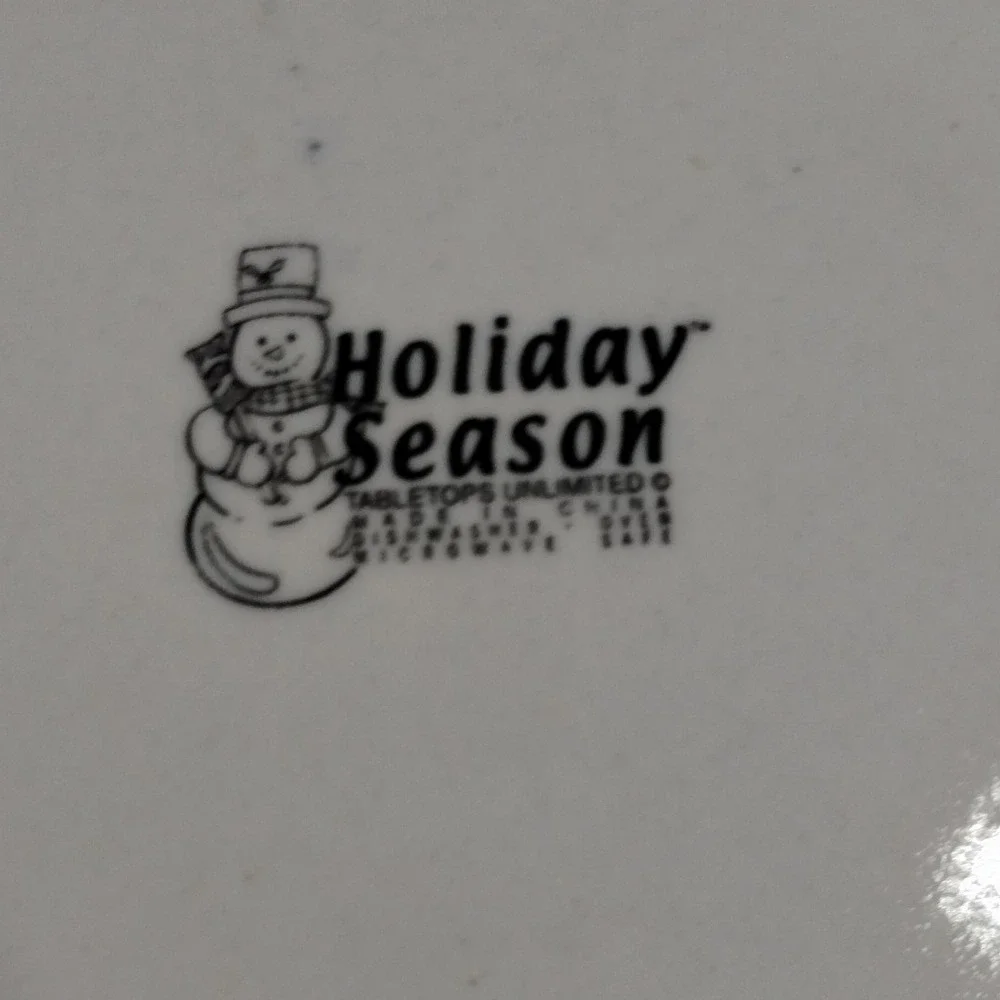 Tabletops Unlimited Holiday‎ Season Snowman Christmas Plate 10.5